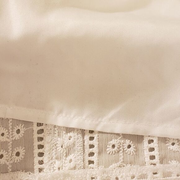 Q & A Maternity white dress 👗 size Medium NWT - Picture 4 of 11